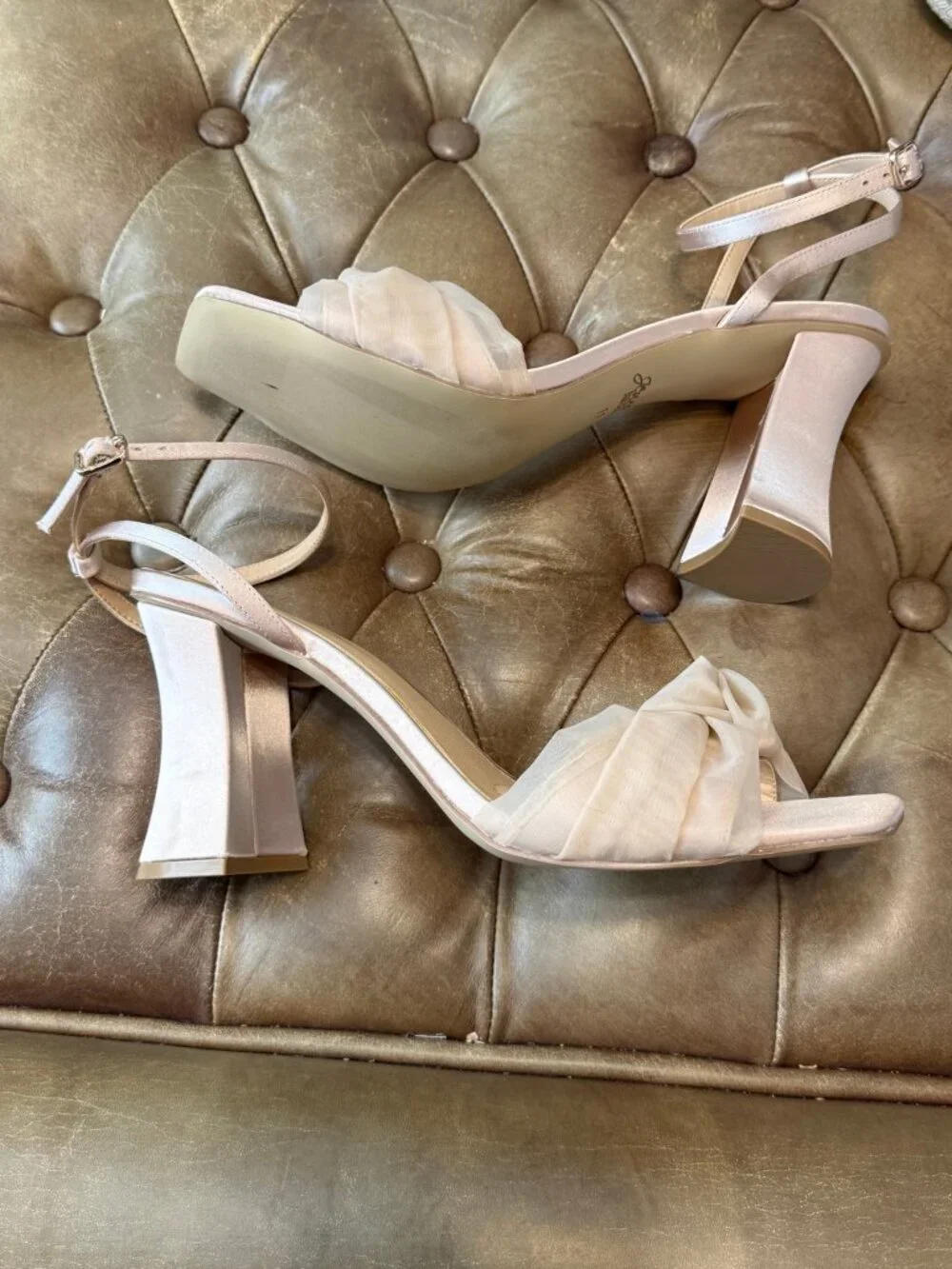 Jewel Badgley Mischka Fayola Nude Knot Heels Size 11